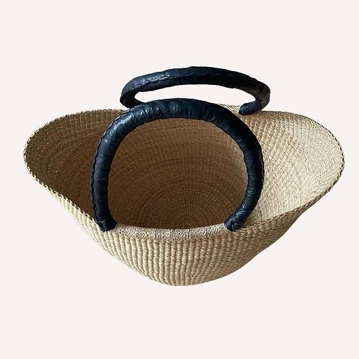 Eco-Friendly U-Shaped Bolga Baskets – Deco art /Summer Gift Key features: – Authentic hand craftsmanship: Each shopper...