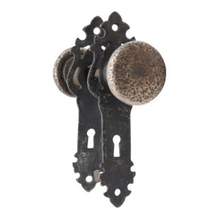 Antique Arts & Crafts Cast Iron Passage Door Knob Set For Sale