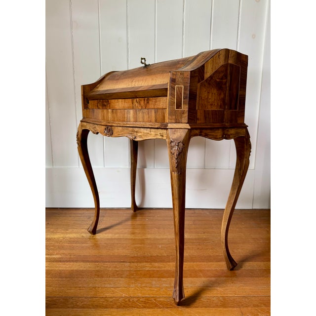 Antique Italian Venetian Louis XV Ladies Writing Desk For Sale - Image 4 of 11