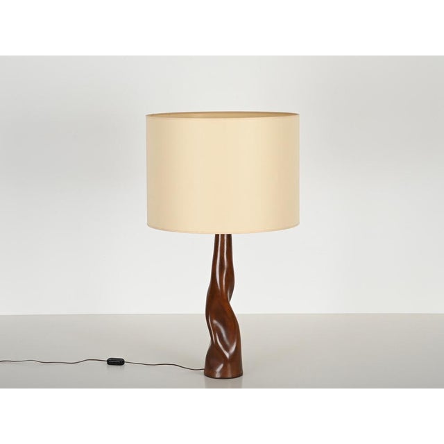 Midcentury Italian Sculptural Table Lamp in Curved Brown Leather, 1970s For Sale - Image 4 of 16
