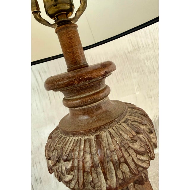 Metal Neoclassical-Style Faux Wood Urn Table Lamp, Detailed Baluster Pedestal & Contrasting Opaque Black Drum Shade For Sale - Image 7 of 11