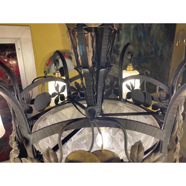 French Art Deco 7-Light Chandelier from Muller Freres Luneville, 1930s For Sale - Image 9 of 11