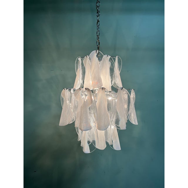 Mazzega Murano Mazzega Murano Clear & White Petal Chandelier, Italy 1960's For Sale - Image 4 of 7