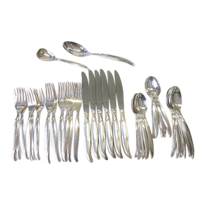38 Piece 1847 Rogers Flair International Silver Plate Flatware Set for 6