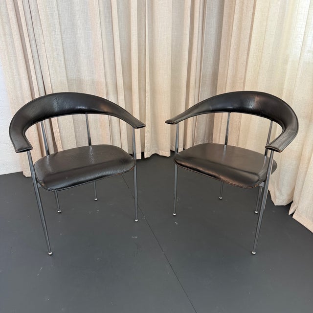 This pair of Italian postmodern P40 chairs are designed by Giancarlo Vegni & Gianfranco Gualtierotti for Fasem in 1985....