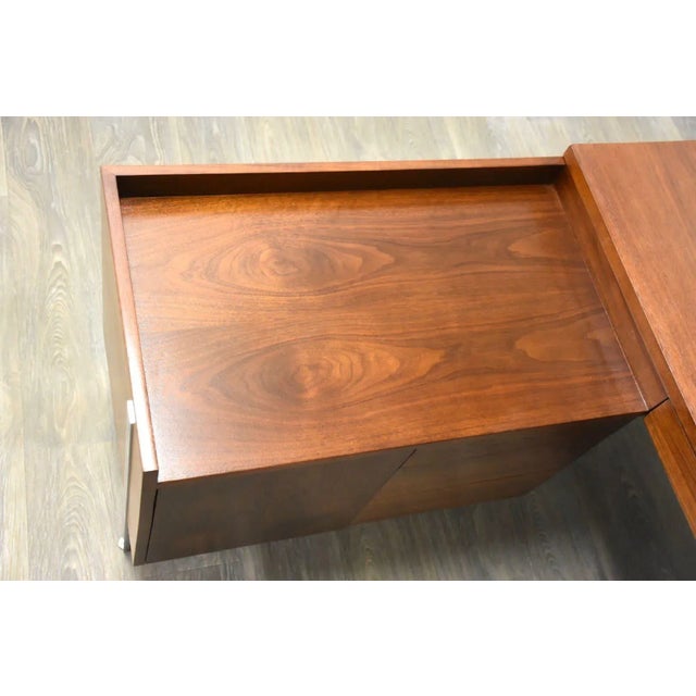 Mid-Century Modern Harvey Probber Walnut & Chrome L Shaped Desk For Sale - Image 3 of 13