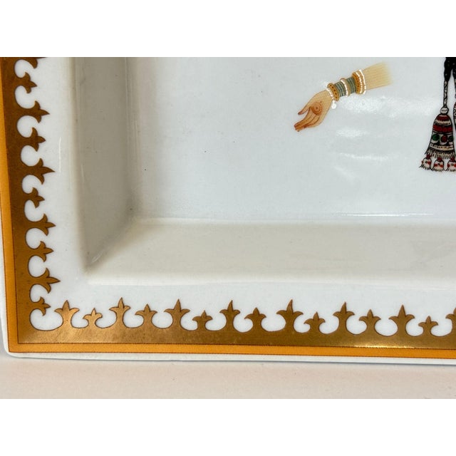 Jaipur Style French Porcelain Vide-Poche or Ashtray With Indian Miniature Portrait For Sale - Image 12 of 17