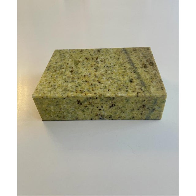 Handcrafted Noble Serpentine Casket from Pizzo Tremogge in Valmalenco, 1970 For Sale - Image 3 of 12