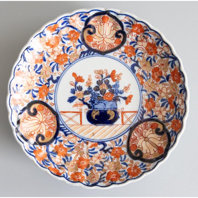 Paint Antique 19th Century Japanese Scalloped Imari Plate For Sale - Image 7 of 7