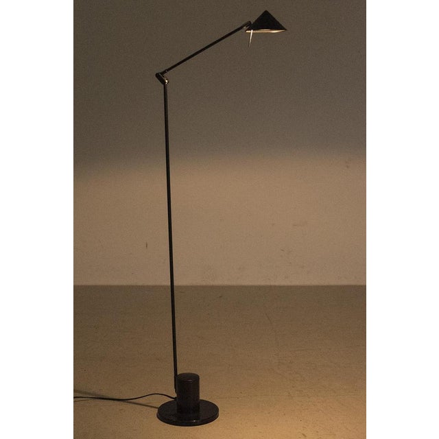 Beautiful minimalistic floor lamp by pola design amstelveen from the 1980s/90s. The dimmer of the lamp sadly does not work...