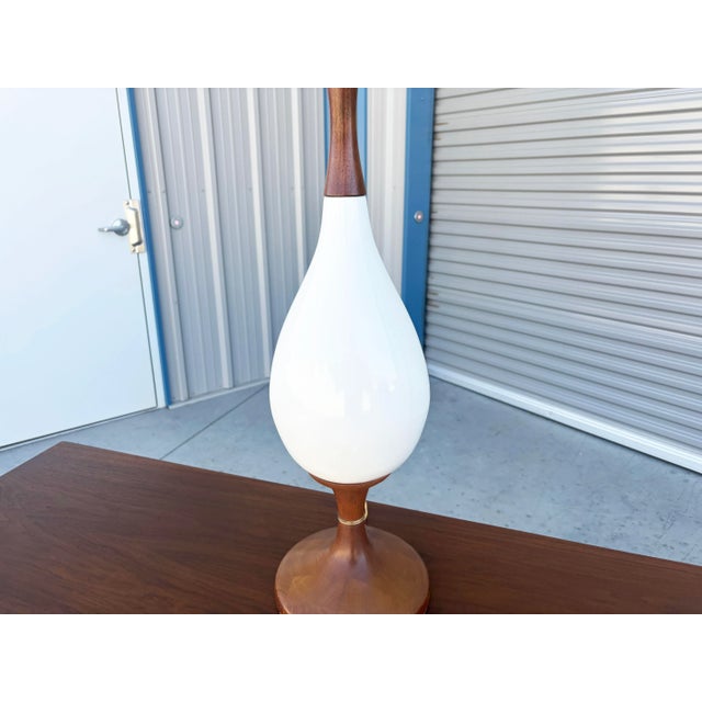 1960s 1960s Mid-Century Modern Tall Sculptural Walnut & Ceramic Table Lamp For Sale - Image 5 of 11