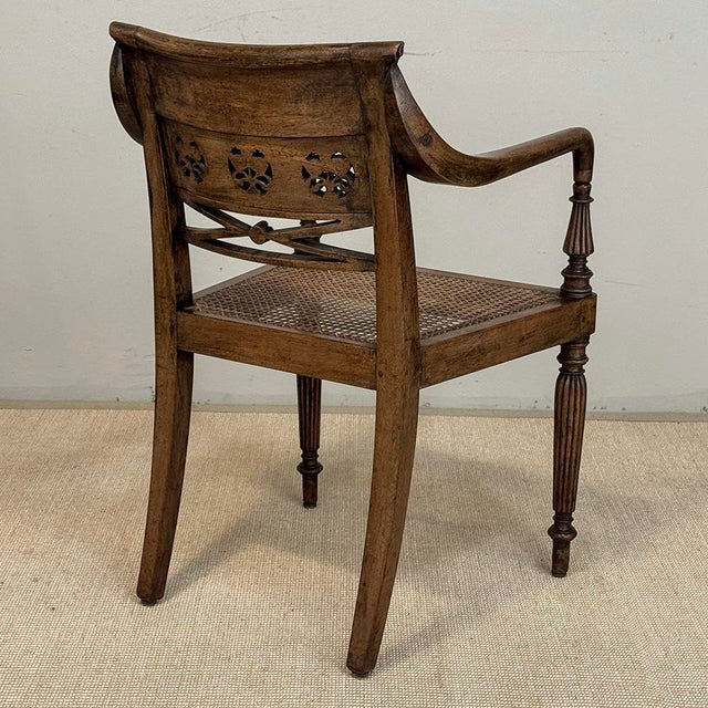 19th Century British Mahogany Edwardian Hand-Carved Armchair For Sale - Image 16 of 18