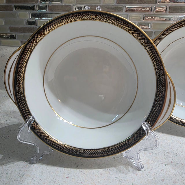 Noritake Excellent Vintage Condition Noritake China Regent Gold 5681 Lugged Soup Bowls Set/4 For Sale - Image 4 of 10