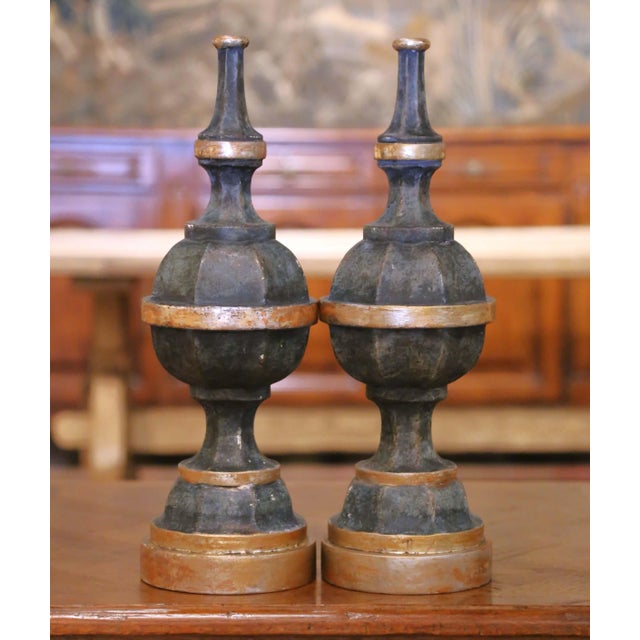 Italian Pair of Mid-Century Italian Painted Wood Architectural Altar Finials For Sale - Image 3 of 9