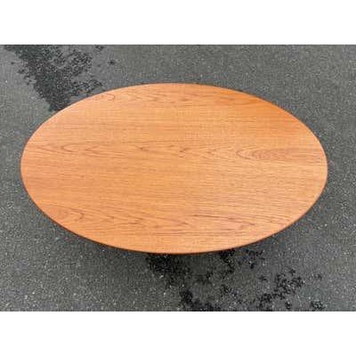 Brown Eero Saarinen for Knoll Oval Teak Coffee Table For Sale - Image 8 of 9