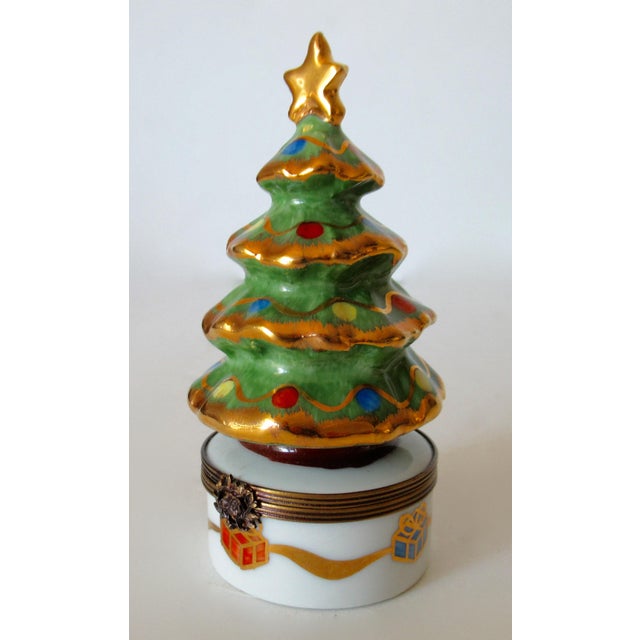 French French Hand-Painted Limoges Christmas Tree Lidded Trinket Box For Sale - Image 3 of 8