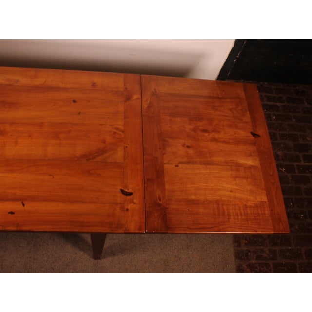 Antique Extendable Table in Cherry For Sale - Image 5 of 14