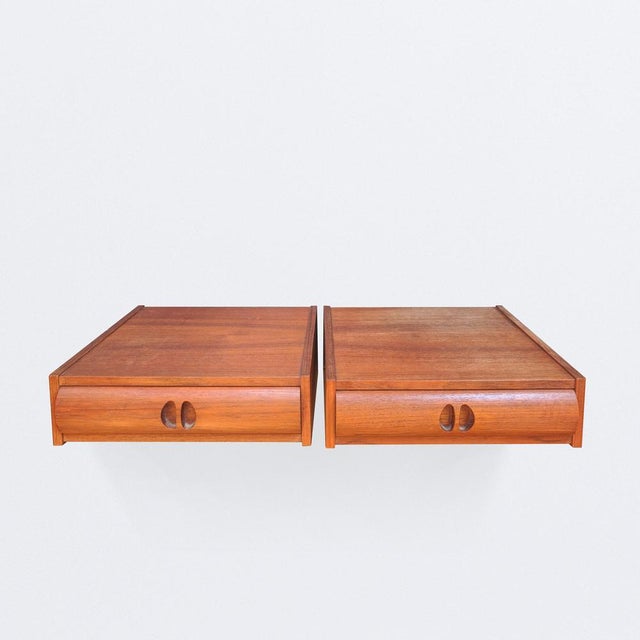 Wall-Hanging Bedside Tables with Hollow Handles, 1960s, Set of 2 For Sale - Image 3 of 8