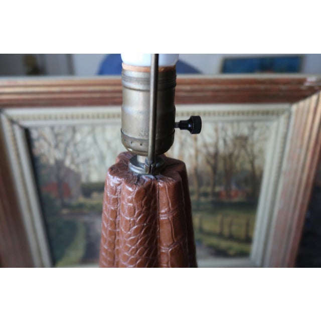Chestnut 1940s Table Lamp Embossed Leather and Brass Attributed to Paul Dupré-Lafon For Sale - Image 8 of 11