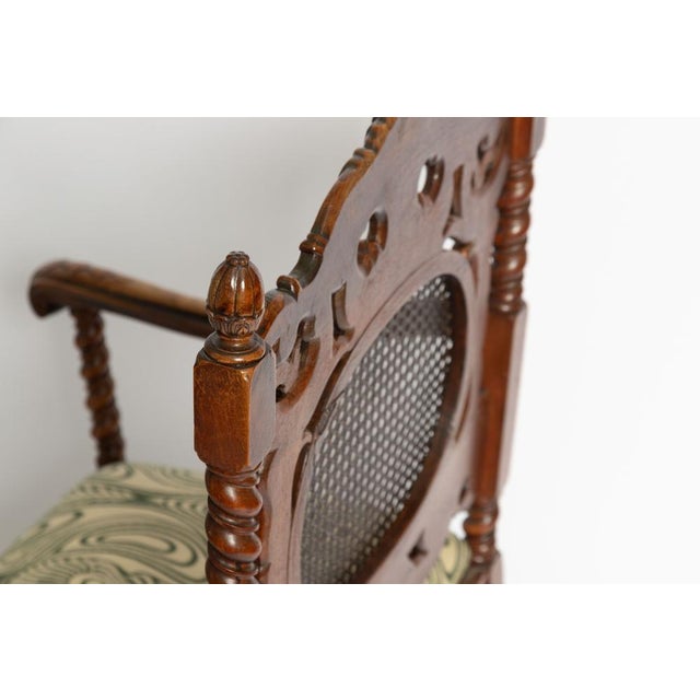 French Armchair in Walnut, 1680 For Sale - Image 4 of 18