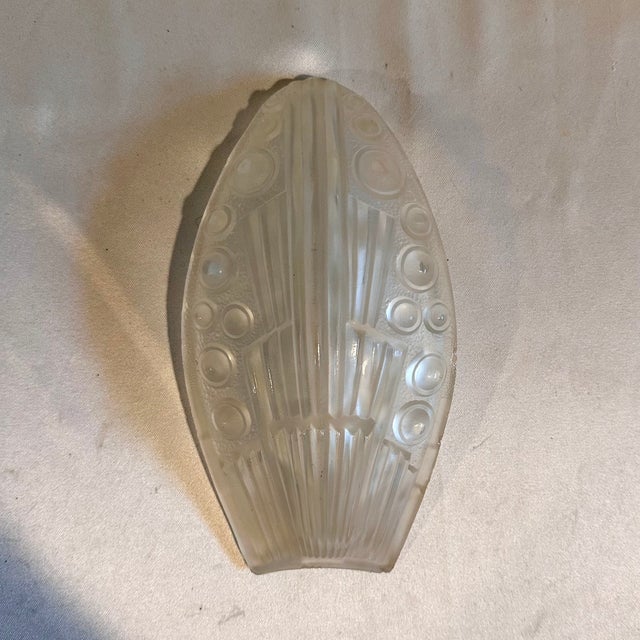 1930s Art Deco Stepped Glass Slip Shade For Sale - Image 4 of 4