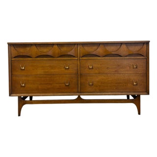 Vintage Broyhill Premier Brasilia Mid-Century Modern 6-Drawer Dresser Original Finish. For Sale