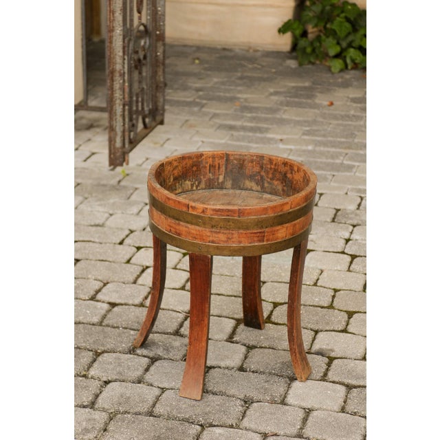 Late 19th Century English Oak 1880s Circular Planter with Brass Braces Mounted on Splaying Legs For Sale - Image 5 of 11