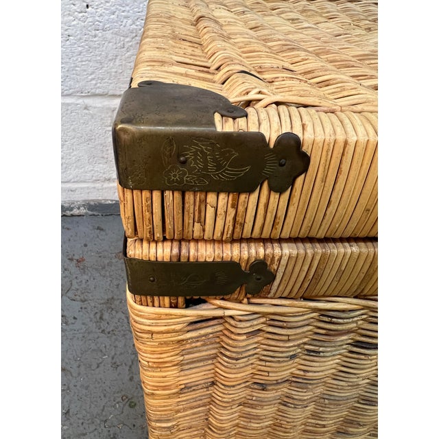 Vintage Asian Chinoiserie Wicker Trunk With Brass Hardware For Sale - Image 14 of 17