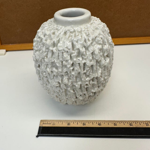 White Rörstrand Gunnar Nylund Chamotte Art Pottery Vase White Blue Sweden Mid 20th Century 6" For Sale - Image 8 of 10