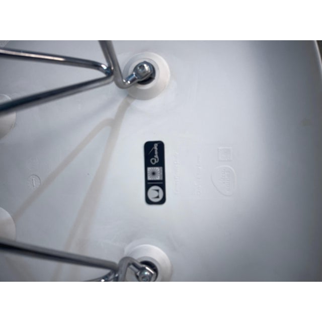 Eames Knoll Eiffel Tower Base Molded White Chairs - Set of 4 For Sale - Image 14 of 18