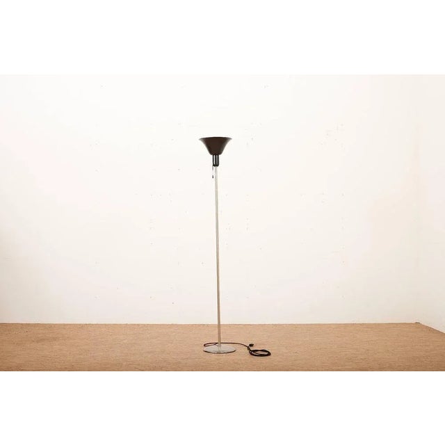 Black Indi Volksmodell Floor Lamp in Chrome-Plated and Sheet Metal with Black Painted Shade by Hin Bredendieck and Sigfried Giedion for Bag Turgi, 1932 For Sale - Image 8 of 11