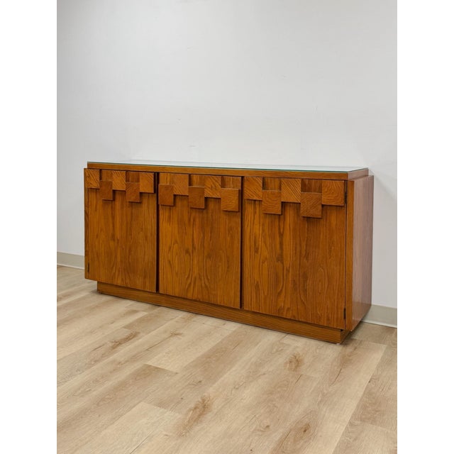 Lane Furniture Vintage Buffet Lane Staccato Brutalist MCM Sideboard Collectible Glass Top For Sale - Image 4 of 17