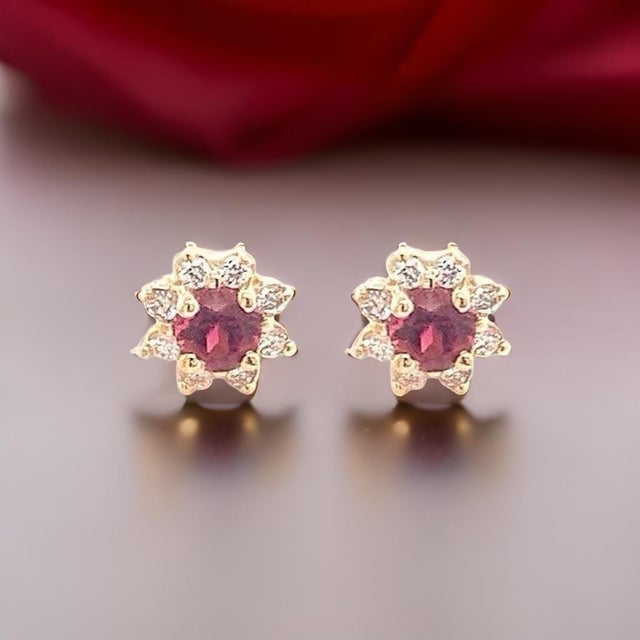 Diamond Sapphire Earrings 14 Karat Yellow Gold 0.66 TCW Certified For Sale - Image 4 of 14