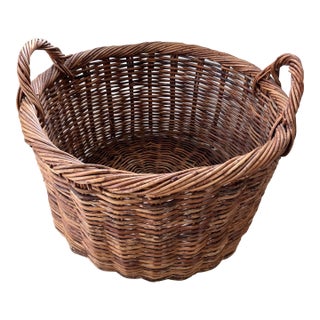Mid-Century French Farmhouse Woven Grapevine Basket For Sale