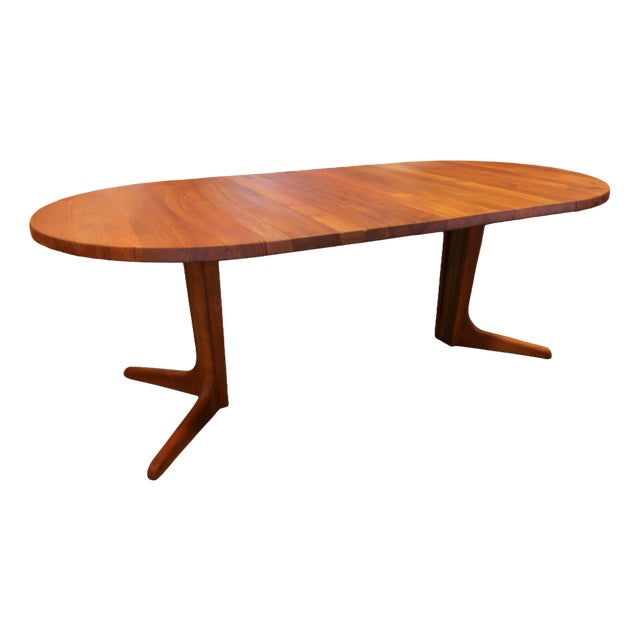 Danish Round Dining Table in Teak with Double Extension Leaves, 1960s For Sale
