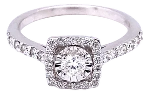 0.56 Carat Round Cut Diamond 14 Karat White Gold Solitaire Ring, Size 7