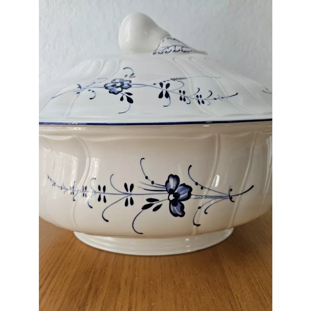1990s Vintage MCM Villeroy & Boch Vieux Luxembourg Porcelain Oval Tureen & Lid Covered Server For Sale - Image 5 of 11