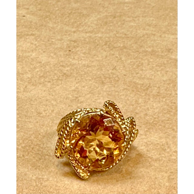 8 Carat Natural Round Citrine Cocktail Ring in 14 Karat Yellow Gold, Estate For Sale - Image 14 of 18