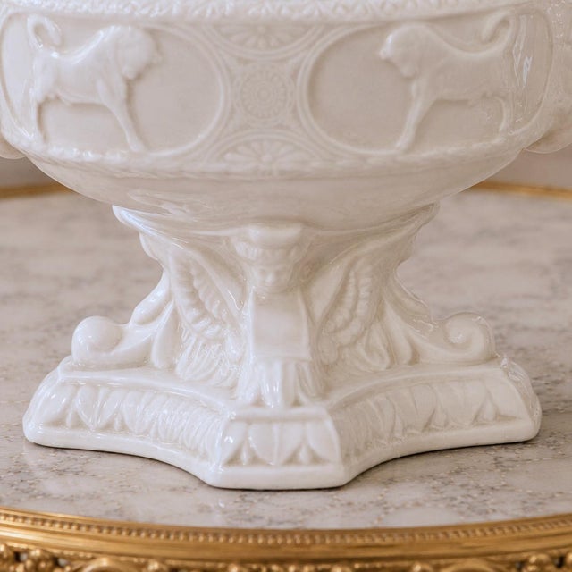 1940s Vintage Italian Capodimonte Porcelain Tureen, 1940s For Sale - Image 5 of 10