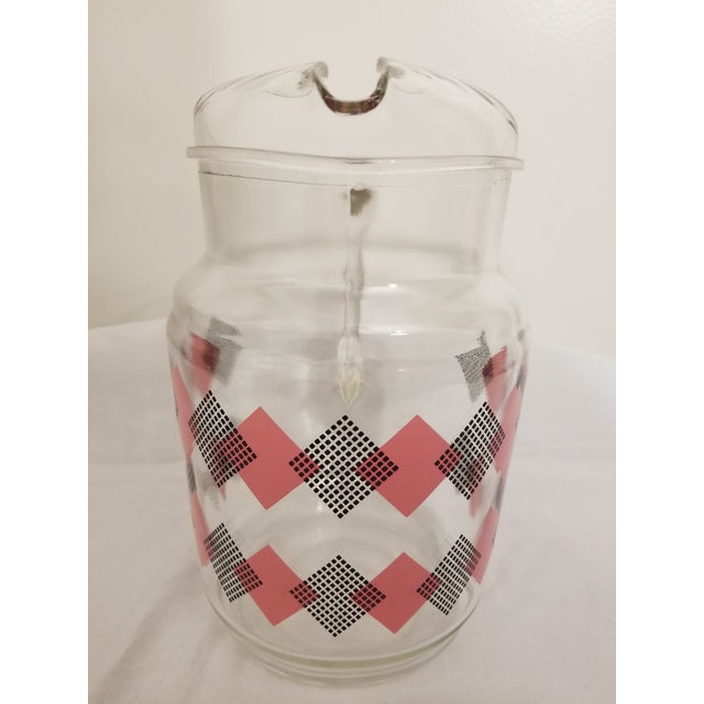 1960s 1960s Vintage Hazel Atlas Pink and Black Domino Glass Pitcher For Sale - Image 5 of 10