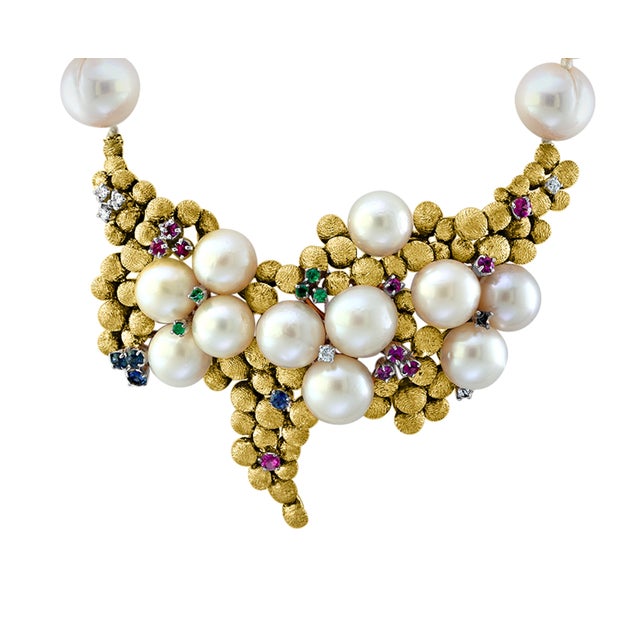 Gemstone Antique Pearl and Brushed Gold Necklace and Earring Suite, Bridal 18 Karat Gold For Sale - Image 7 of 18