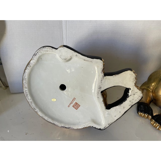 Pair of Gold Porcelain Bastet Cat Giddesses Protectors of Women Qing Dynasty For Sale - Image 10 of 12