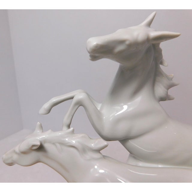Carl Scheidig Galloping Horses – Gräfenthal German Porcelain Sculpture For Sale - Image 14 of 18