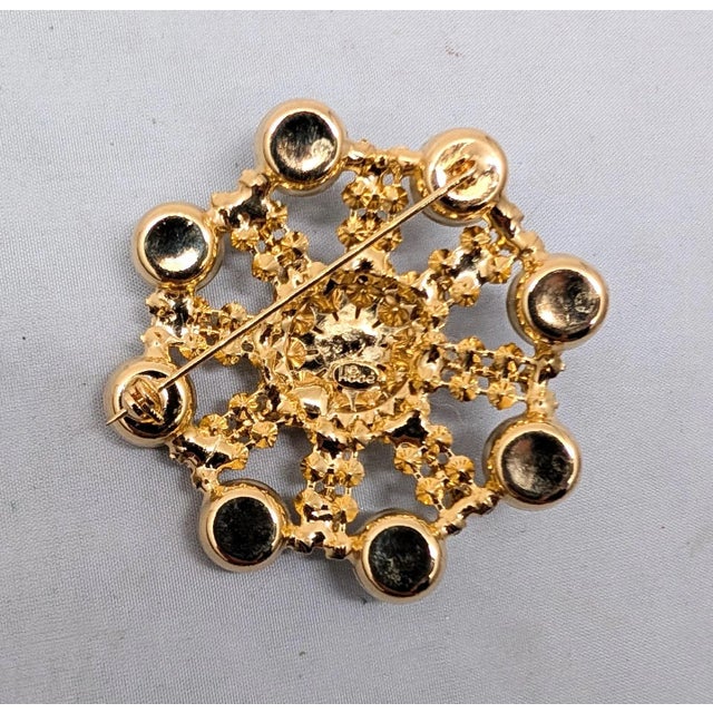 Vintage 1960s Signed Hobe Goldtone Faux-Onyx & Clear Rhinestone Brooch For Sale In Philadelphia - Image 6 of 6