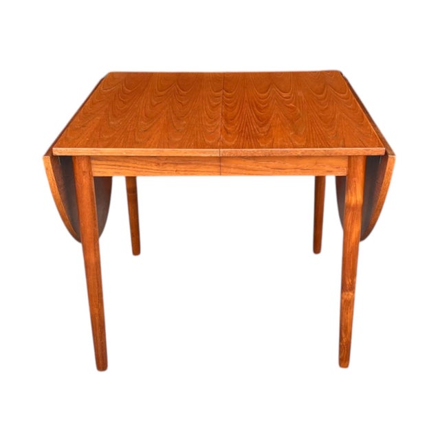 Vintage Danish Modern Teak Dining Table With Carved Tapered Legs For Sale In Los Angeles - Image 6 of 18
