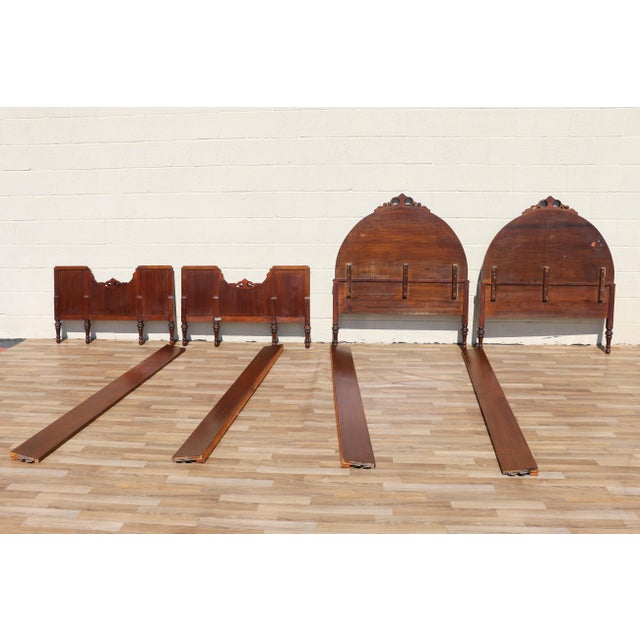 Early 20th Century Pair of Louis XV Style Hand-Painted Twin Bed Frames With Floral Marquetry For Sale - Image 14 of 18