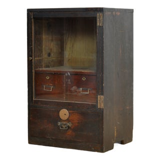 Small Japanese Display Cabinet, 1925 For Sale