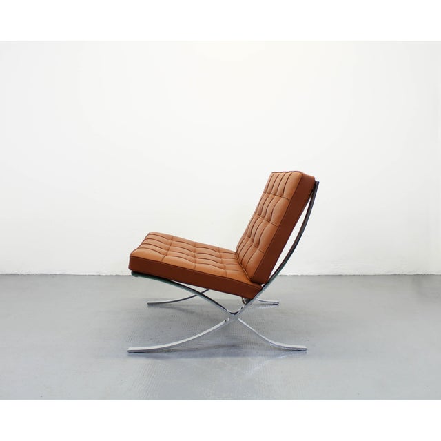 Barcelona Chair in Brown Tobacco Leather by Ludwig Mies Van Der Rohe for Knoll International For Sale - Image 6 of 11