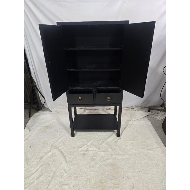 Mid 20th Century Mid 20th Century Asian Black Lacquer Cabinet W/ Brass Medallion Hardware – Chinoiserie Bar Cabinet For Sale - Image 5 of 7