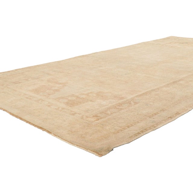 53688 Vintage Turkish Oushak Rug, 04'04 x 08'06. Channeling timeless style with meticulous detail and subtle texture, this...